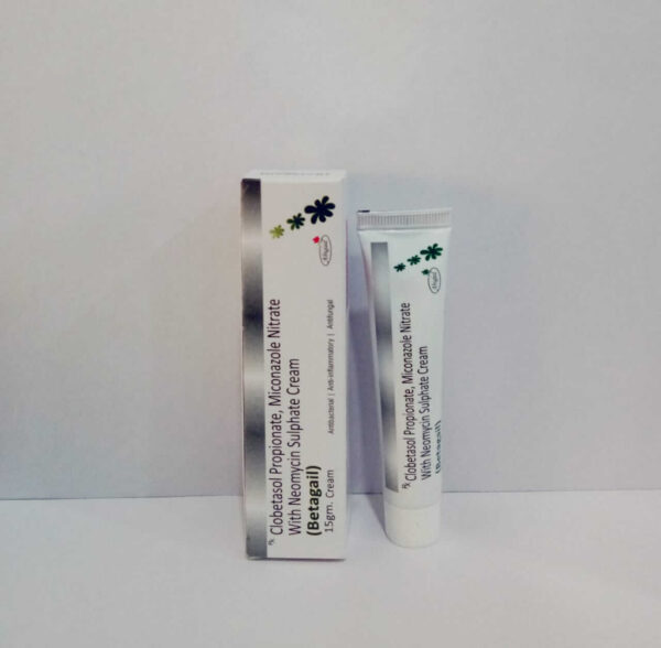 Clobetasol 0.05%ww + Miconazole Nitrate 2.0%ww + Neomycin Sulphate 0.5% ww cream